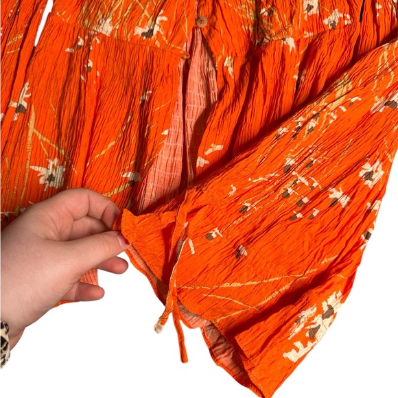 Urban outfitters orange floral bell sleeve top - Picture 3 of 5